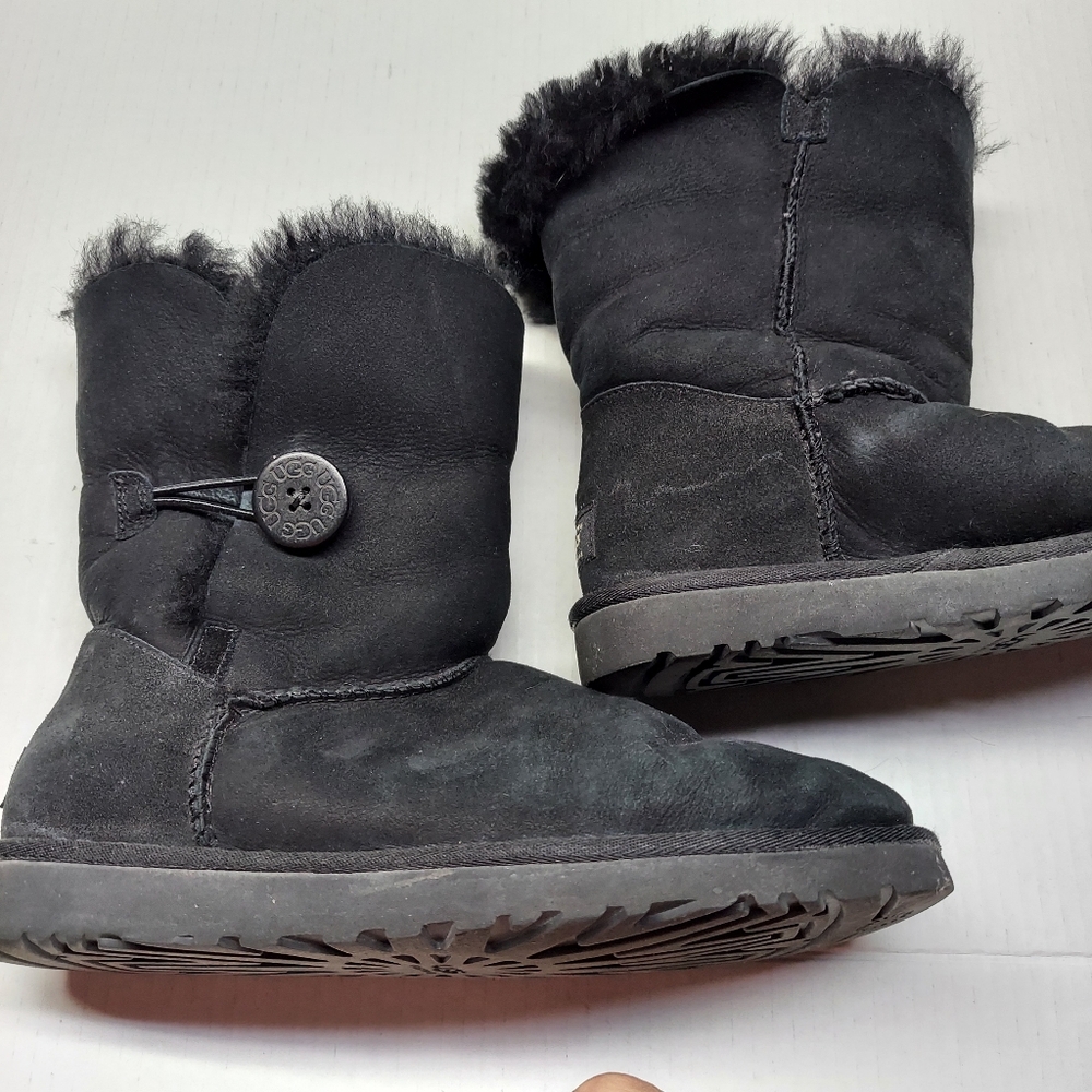 Ugg Bailey Button Bootie Shearling Black - image 7